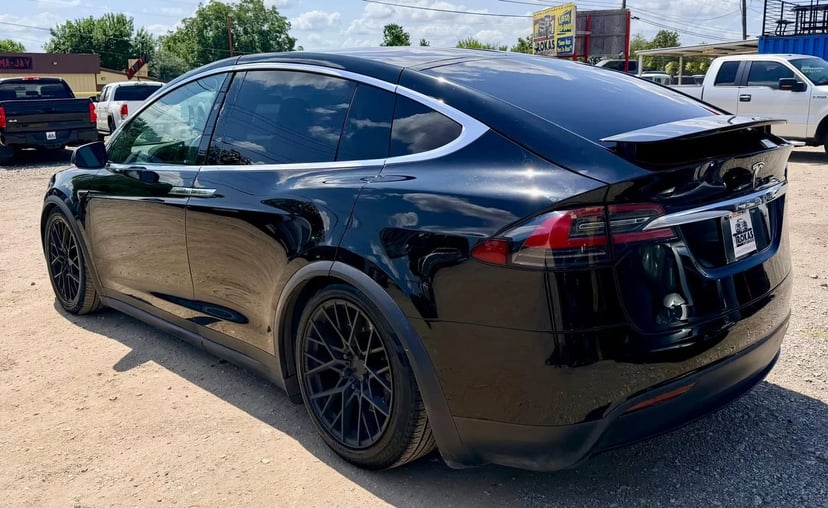 2017 Tesla Model X - Image 3
