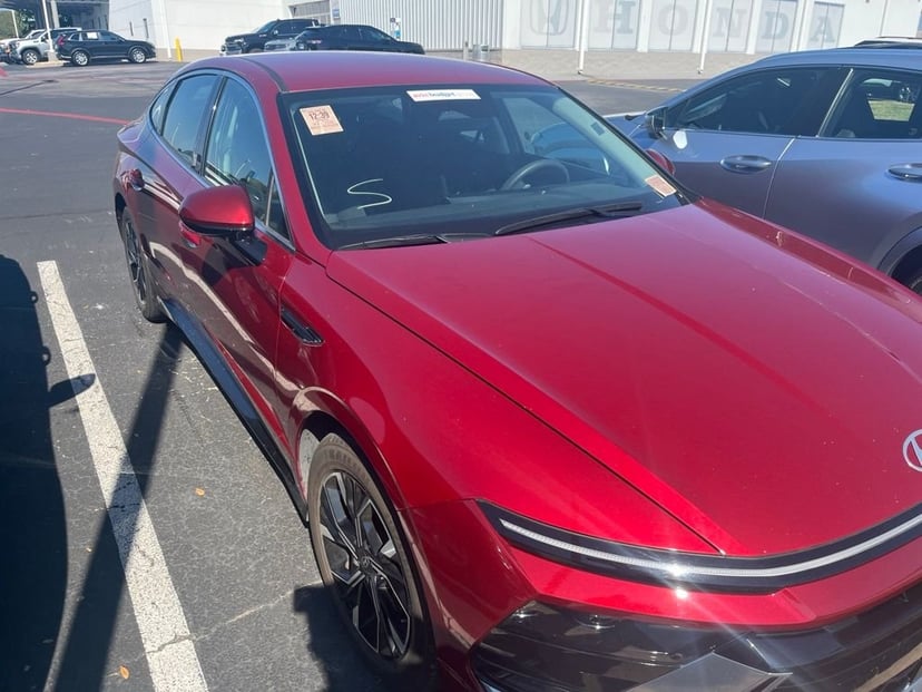 2025 Hyundai Sonata - Image 3