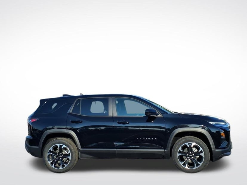 2027 Chevrolet Equinox - Image 1