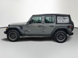 2023 Jeep Wrangler - Preview 3