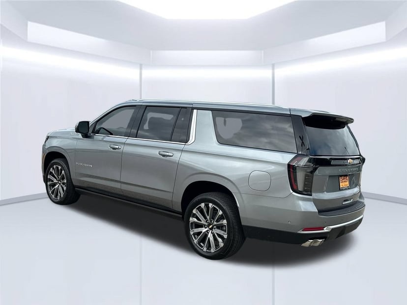 2026 Chevrolet Suburban - Image 1