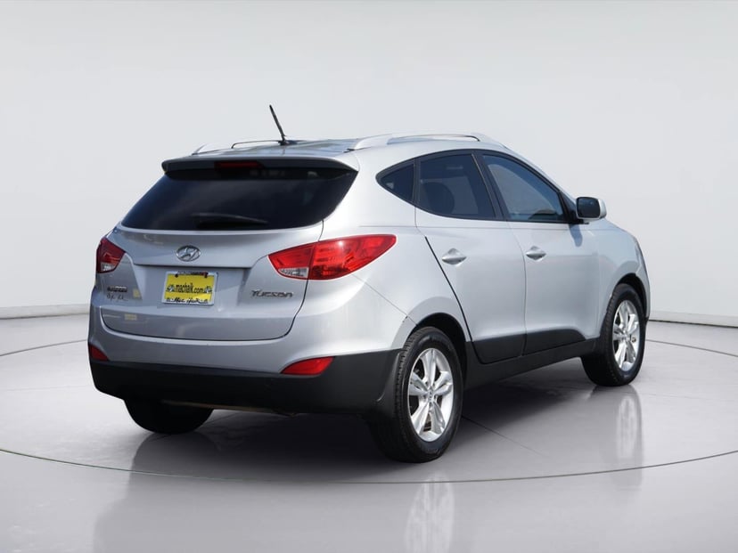 2011 Hyundai Tucson - Image 3