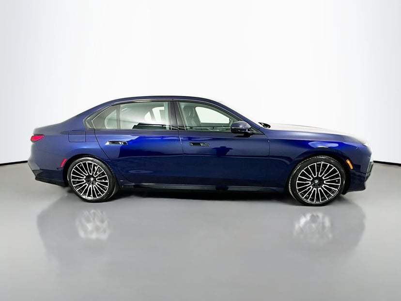 2026 BMW 7 Series - Image 3