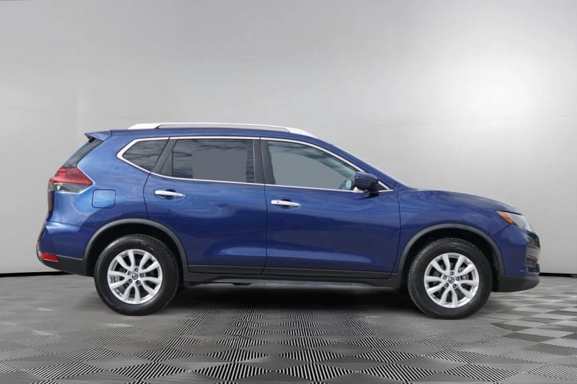 2018 Nissan Rogue - Image 1