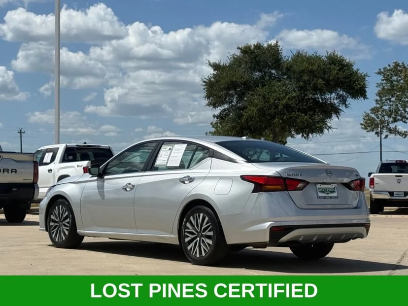 2024 Nissan Altima - Image 2