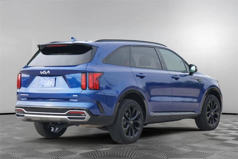 2023 Kia Sorento - Image 1