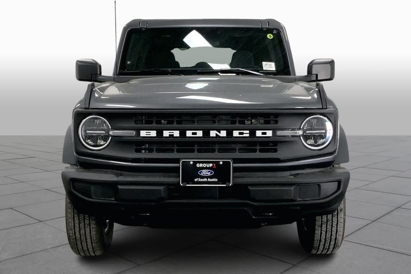 2026 Ford Bronco - Image 2