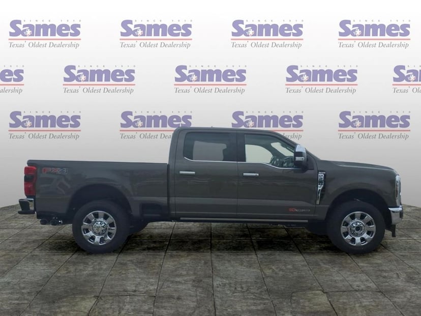 2026 Ford F-250 - Image 2