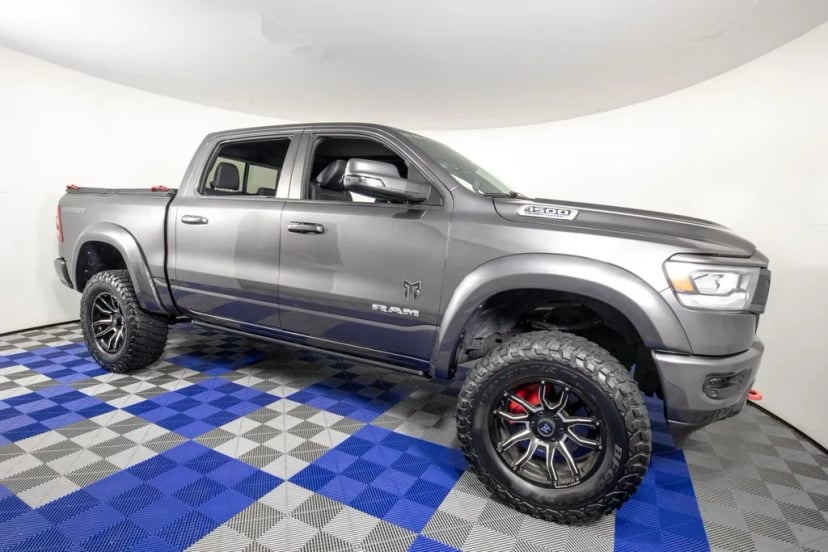 2023 Ram 1500 - Image 2