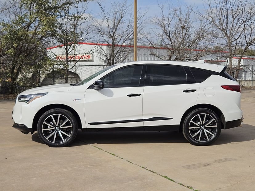 2026 Acura RDX - Image 2