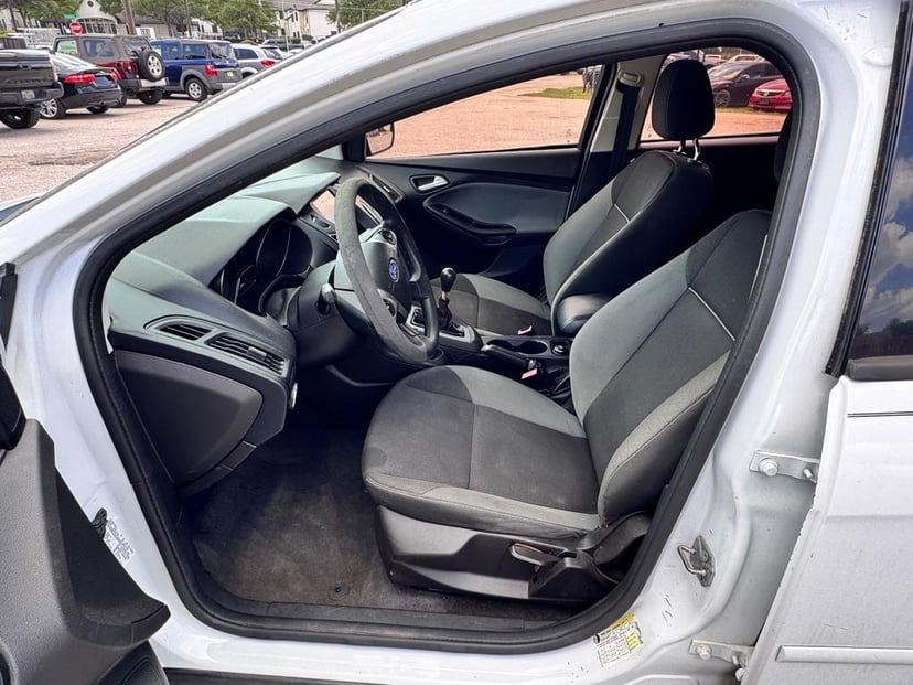 2012 Ford Focus - Image 3