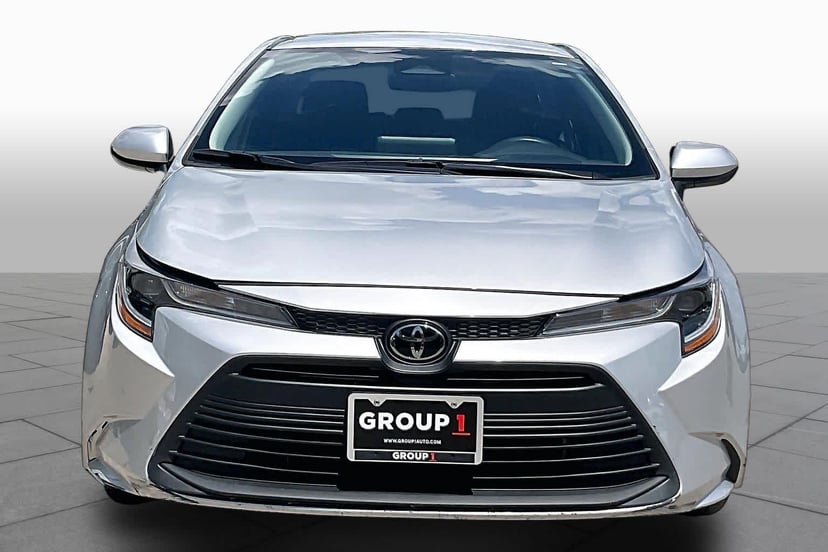 2025 Toyota Corolla - Image 3