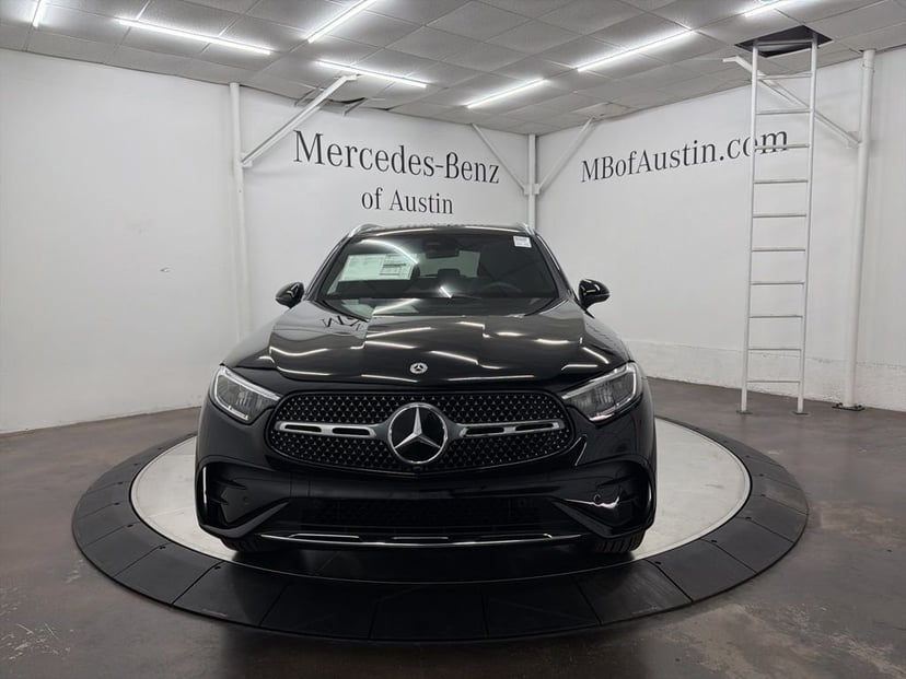 2026 Mercedes-Benz GLC - Image 2