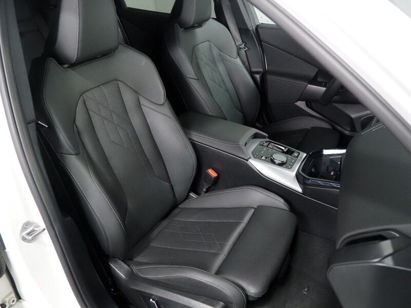2025 BMW X3 xDrive30 AWD - Image 3