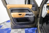 2024 Land Rover Defender - Preview 13