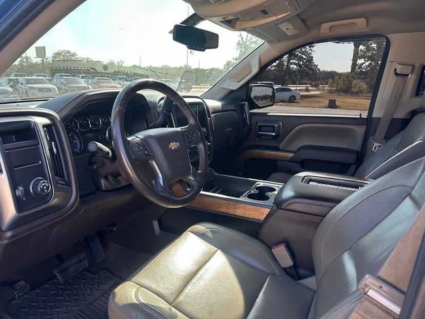 2016 Chevrolet Silverado 1500 - Image 3