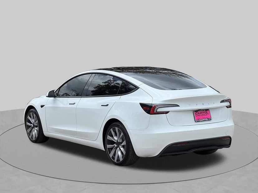 2024 Tesla Model 3 - Image 3