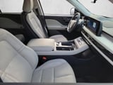 2025 Lincoln Aviator - Preview 15