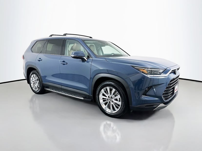 2026 Toyota Grand Highlander - Image 1
