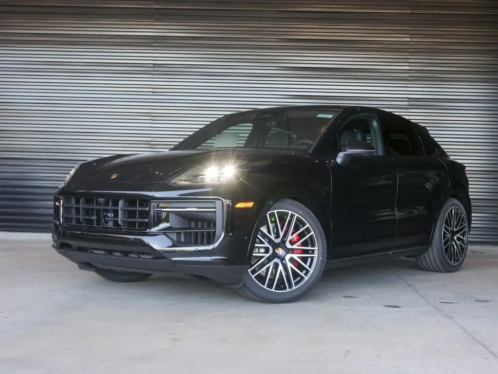 2026 Porsche Cayenne - Image 1