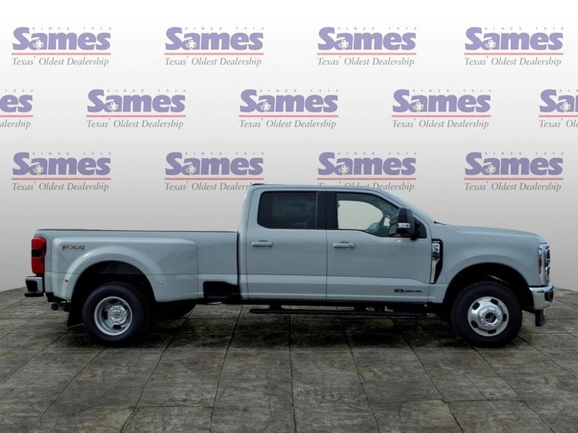 2026 Ford F-350 - Image 2