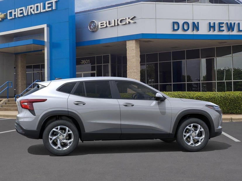 2026 Chevrolet Trax - Image 2