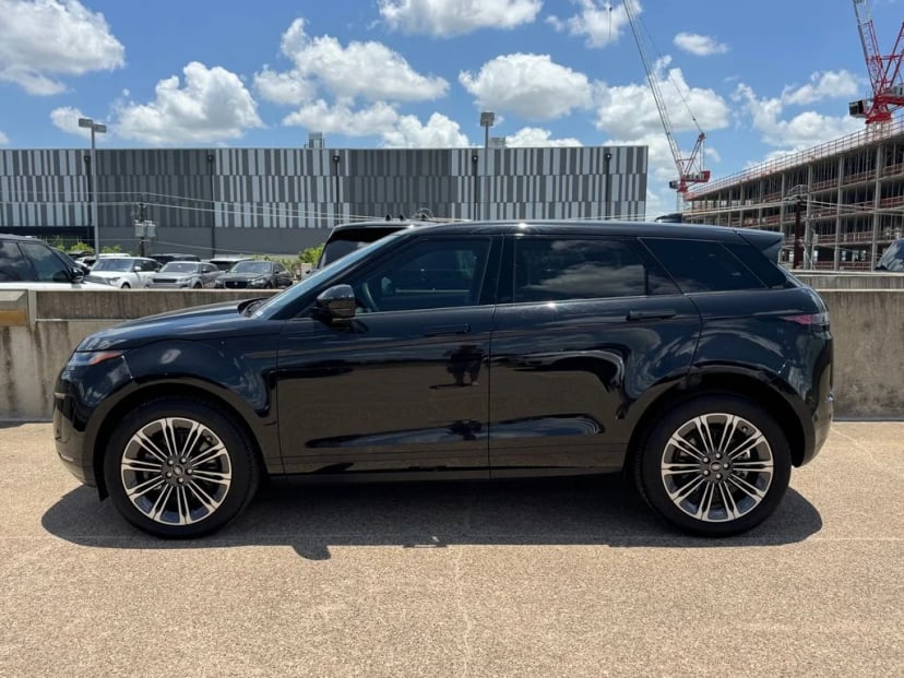 2025 Land Rover Range Rover Evoque - Image 2