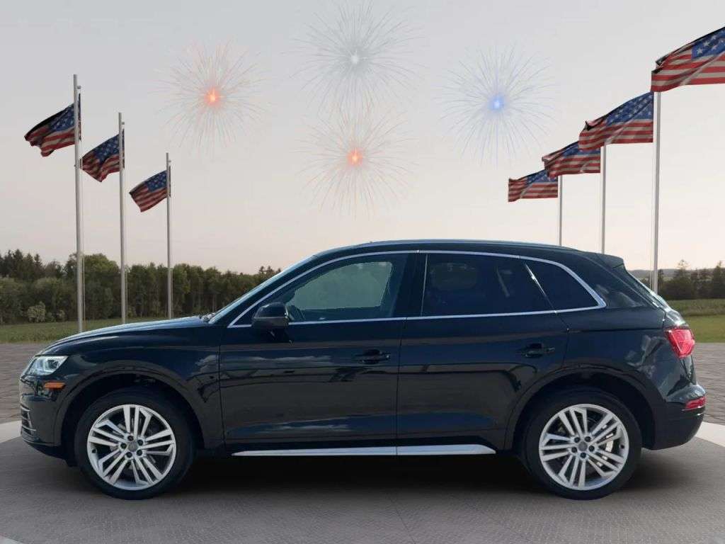 2018 Audi Q5 - Image 2