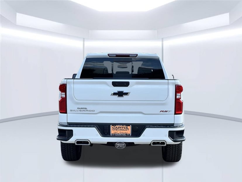2026 Chevrolet Silverado 1500 - Image 3