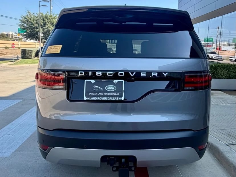 2025 Land Rover Discovery - Image 3