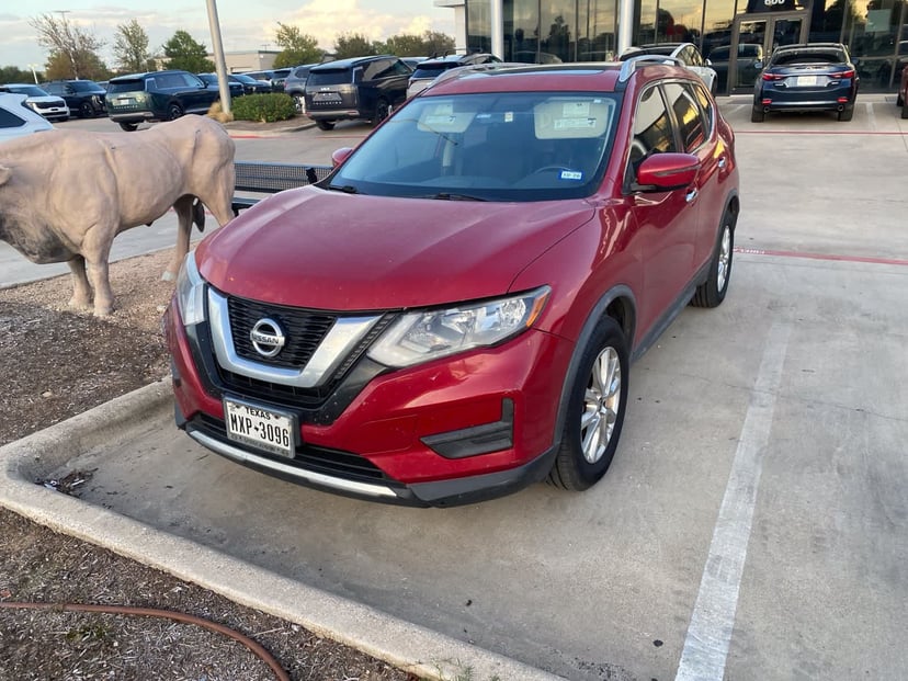 2017 Nissan Rogue - Image 1