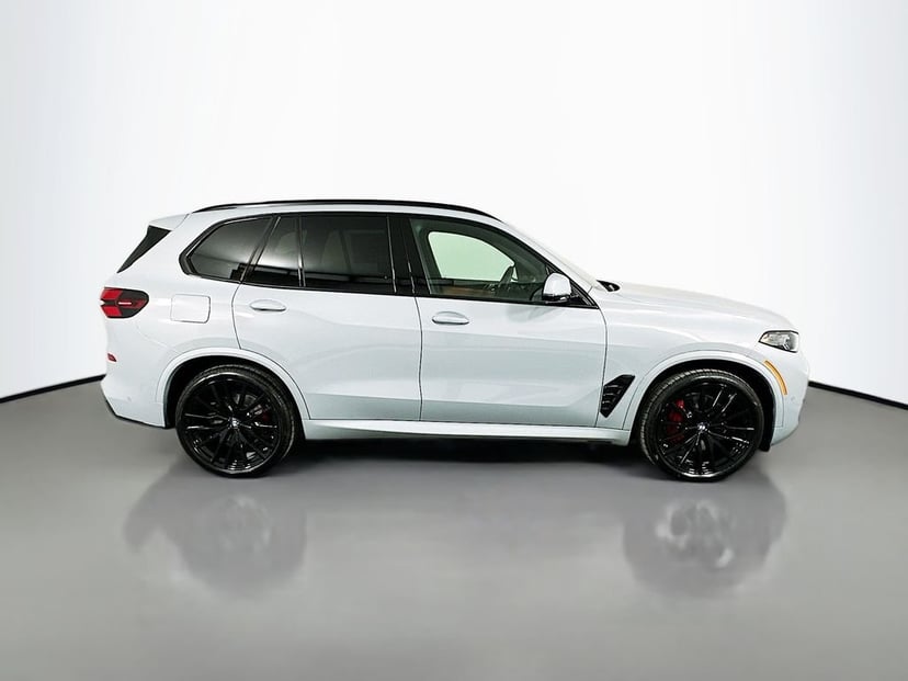 2026 BMW X5 - Image 3
