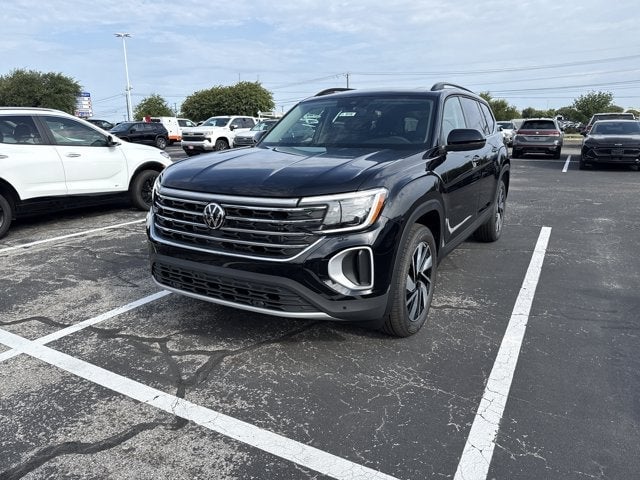 2026 Volkswagen Atlas - Image 1