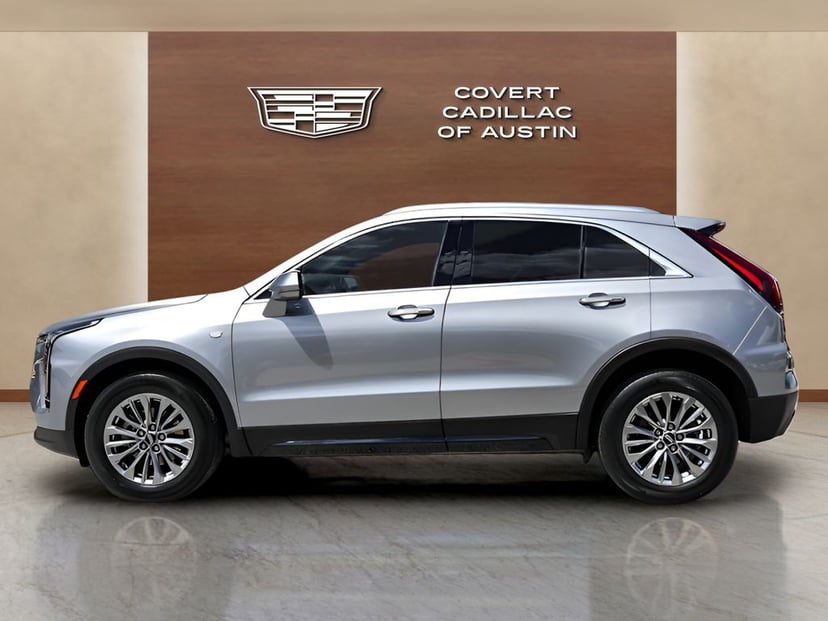 2025 Cadillac XT4 - Image 2