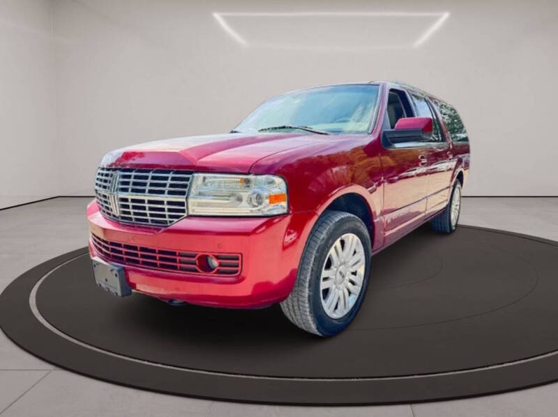 2014 Lincoln Navigator - Image 1