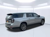 2026 Chevrolet Suburban - Preview 5