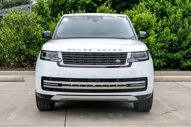 2026 Land Rover Range Rover - Image 2