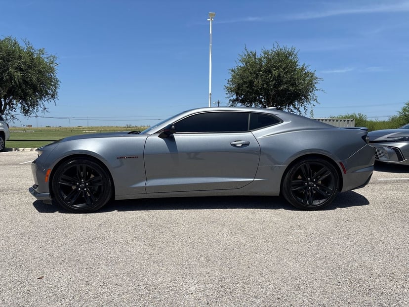 2021 Chevrolet Camaro - Image 2