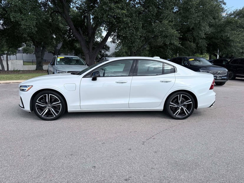 2021 Volvo S60 - Image 2