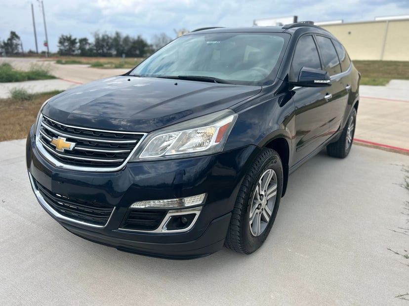2015 Chevrolet Traverse - Image 1