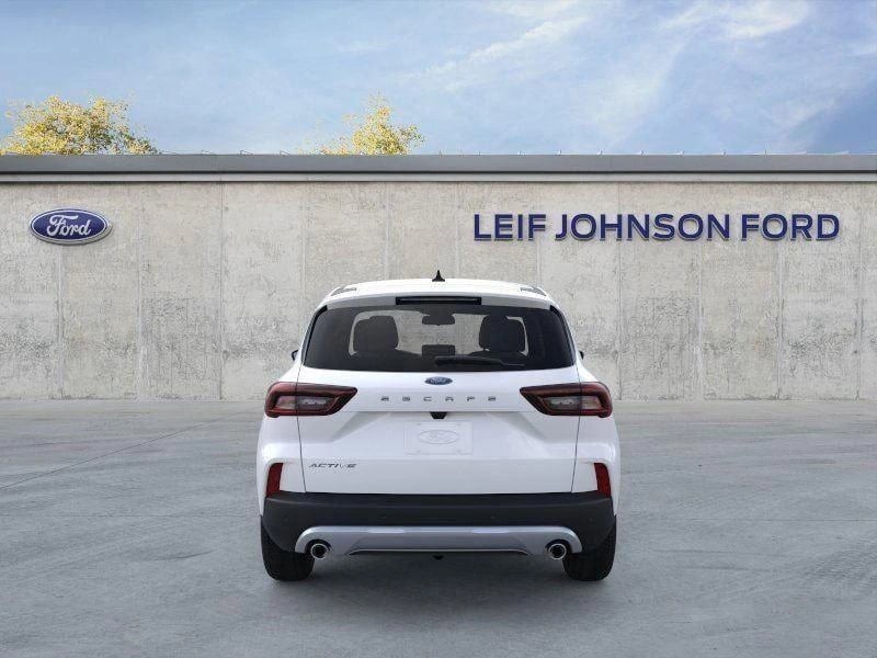 2026 Ford Escape - Image 3