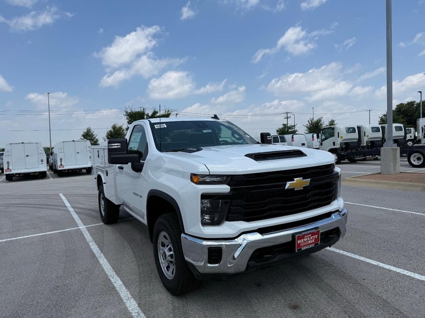 2026 Chevrolet Silverado 3500 HD - Image 2