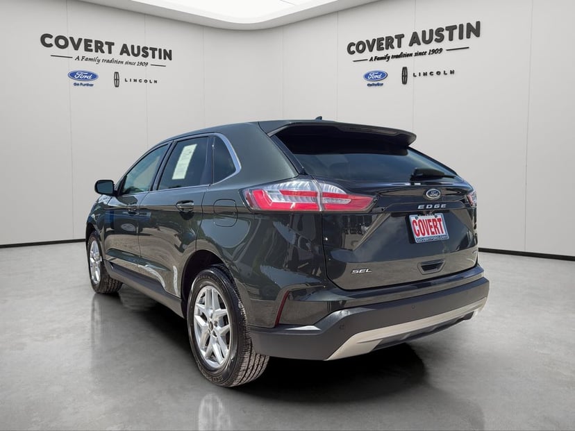 2023 Ford Edge - Image 1