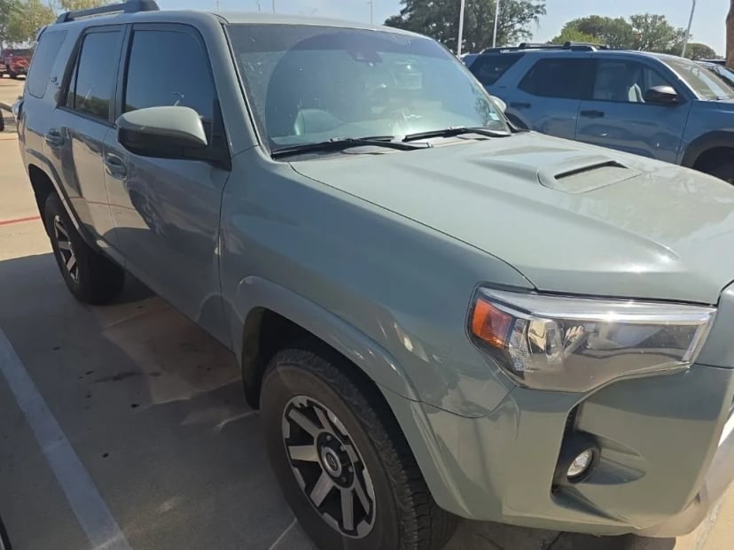 2023 Toyota 4runner - Image 2