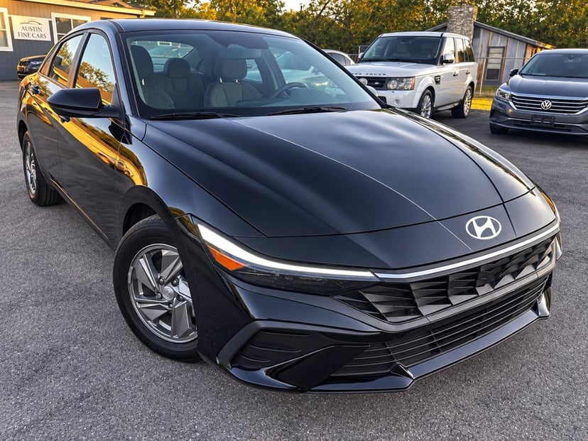 2024 Hyundai Elantra - Image 1