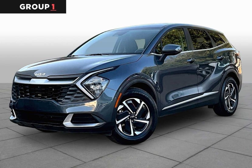 2023 Kia Sportage - Image 1