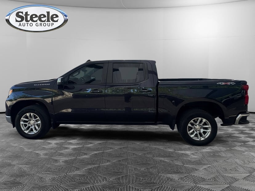 2023 Chevrolet Silverado - Image 2