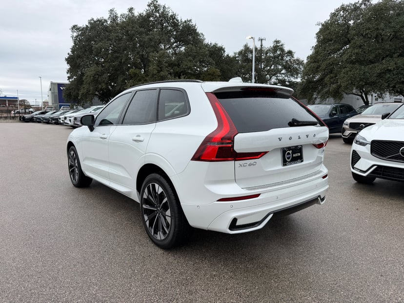 2026 Volvo XC60 - Image 2