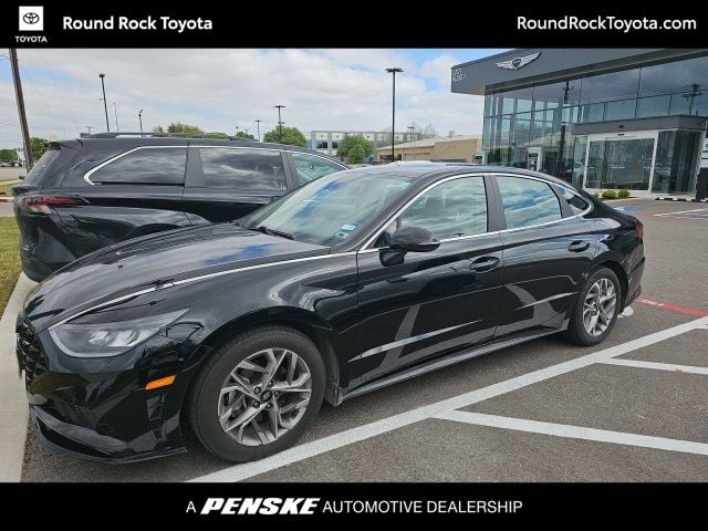 2021 Hyundai Sonata - Image 2