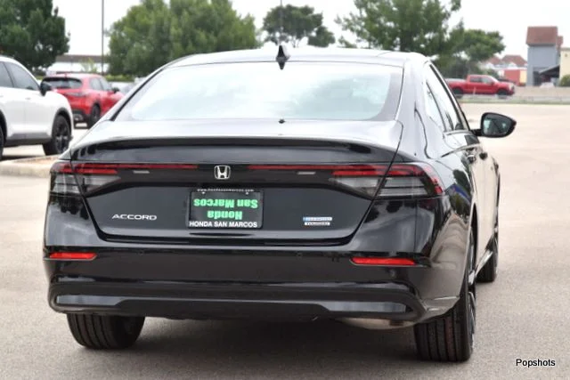 2026 Honda Accord Sedan Touring Hybrid 4D Sedan Crystal Black Pearl - Image 2